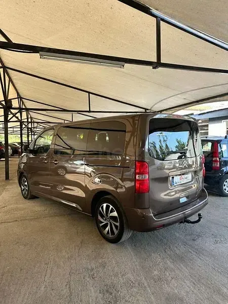Usado Citroën Spacetourer Feel 150 CV (110 kW) 2016 Gris / plata Monovolumen