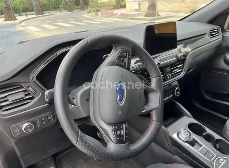 Usado Ford Kuga ST-Line X 120 CV (88 kW) 2022 Azul SUV