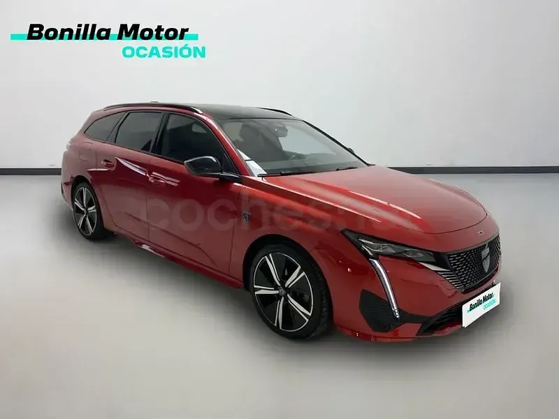 Usado Peugeot 308 SW GT 130 CV (95 kW) 2022 Rojo Familiar