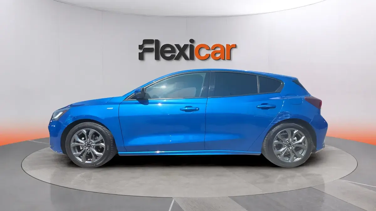 Usado Ford Focus ST-Line 125 CV (91 kW) 2023 Azul Berlina