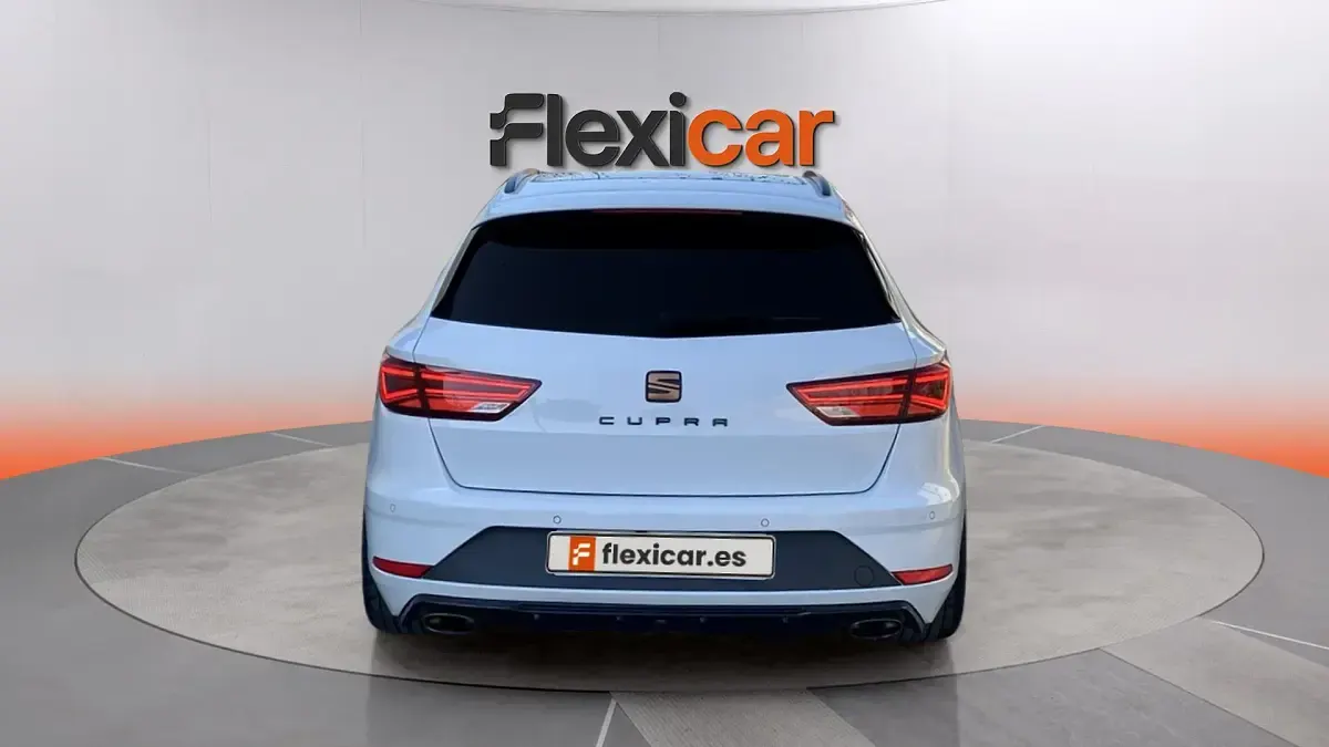 Usado Seat Leon CUPRA 290 CV (213 kW) 2019 Blanco Berlina