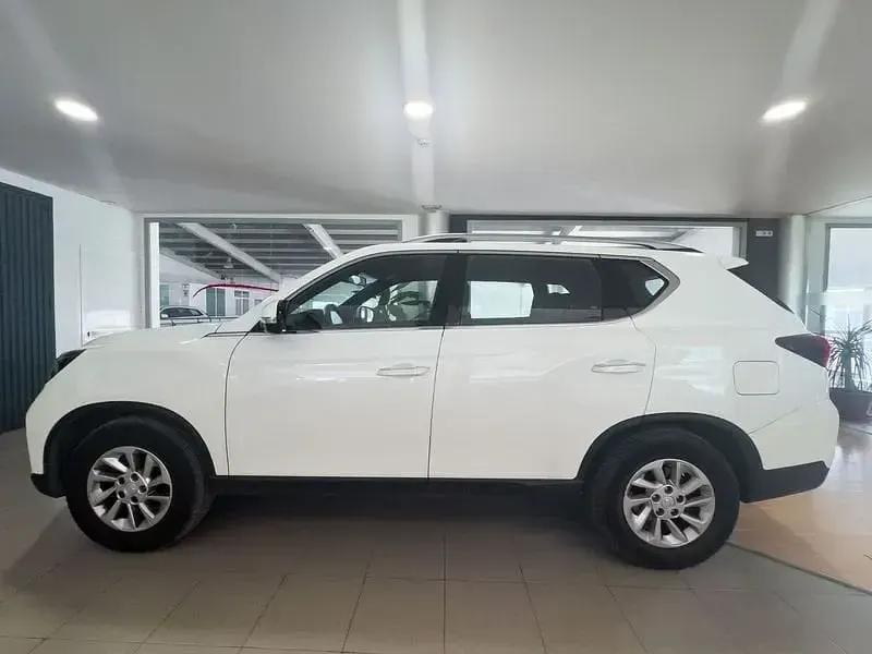 Usado SsangYong Rexton 202 CV (148 kW) 2024 Blanco SUV