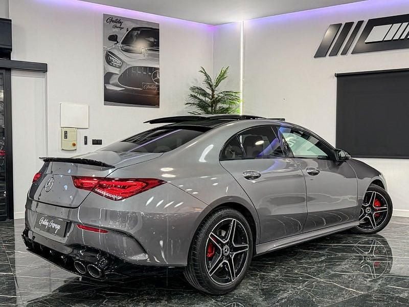 Usado Mercedes CLA220 190 CV (139 kW) 2021 Gris / plata Berlina