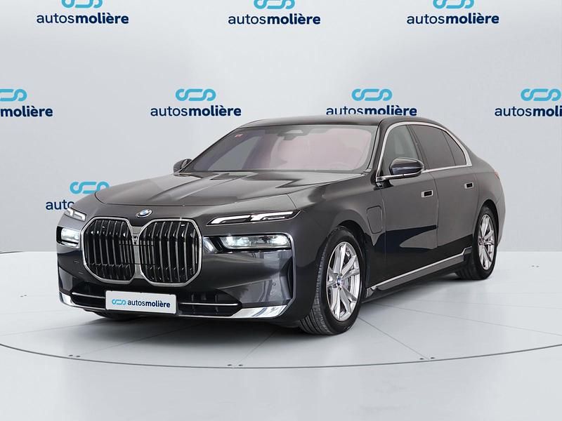 Gris Usado 2023 BMW 750e Comfort Edition Berlina | 96.263 € - Imagen 1/4