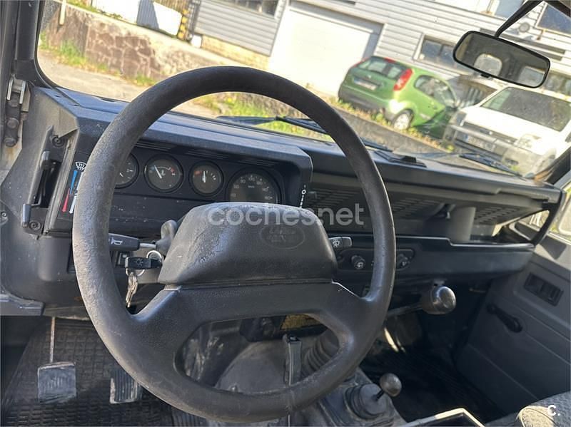 Usado Land Rover Defender 122 CV (89 kW) 2002 Blanco SUV