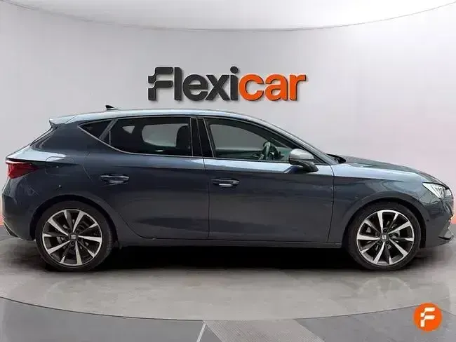 Usado Seat Leon FR 150 CV (110 kW) 2024 Gris Berlina