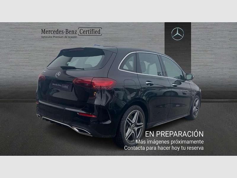 Usado Mercedes E250 218 CV (160 kW) 2025 Negro Familiar