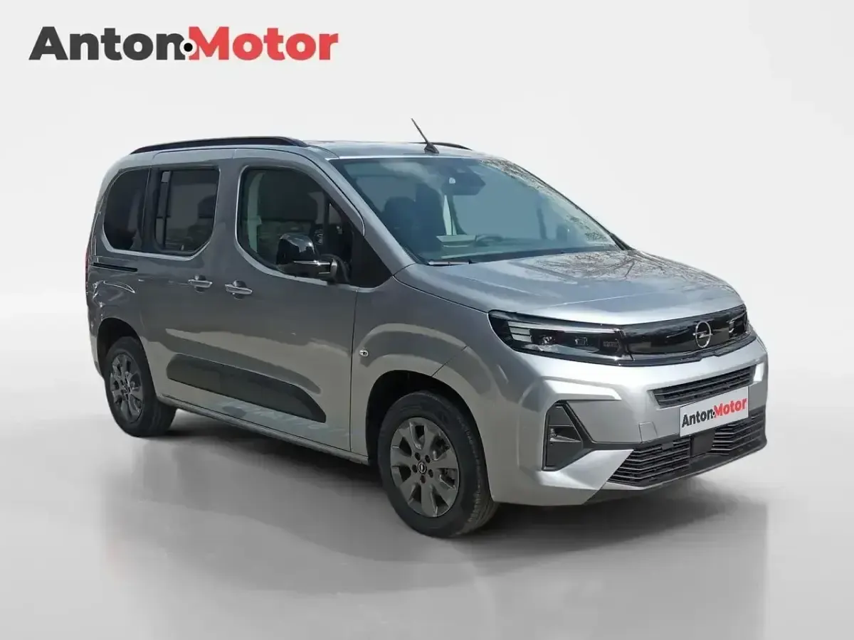 Nuevo Opel Combo S 100 CV (73 kW) 2025 Gris / plata Monovolumen