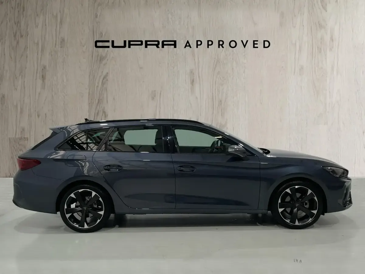 Usado Cupra Leon 150 CV (110 kW) 2025 Gris Familiar