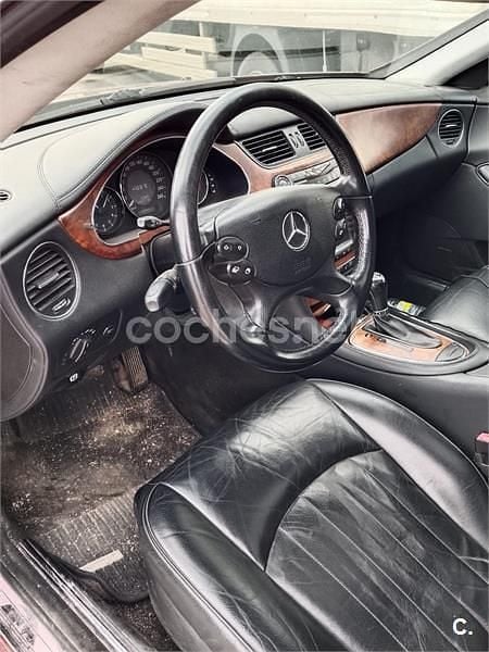 Usado Mercedes CLS350 272 CV (200 kW) 2005 Granate Berlina