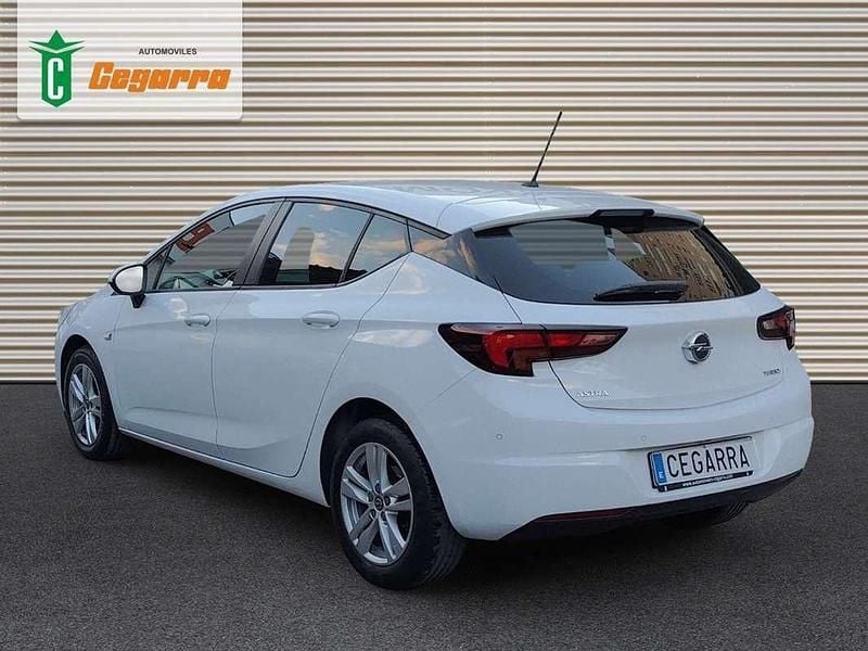 Usado Opel Astra Selective 124 CV (91 kW) 2018 Blanco Utilitario