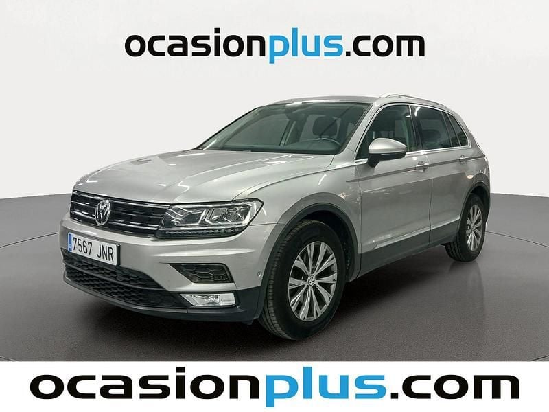 Gris plata Usado 2016 VW Tiguan Advance SUV | 18.350 € (Precio justo) - Imagen 1/4