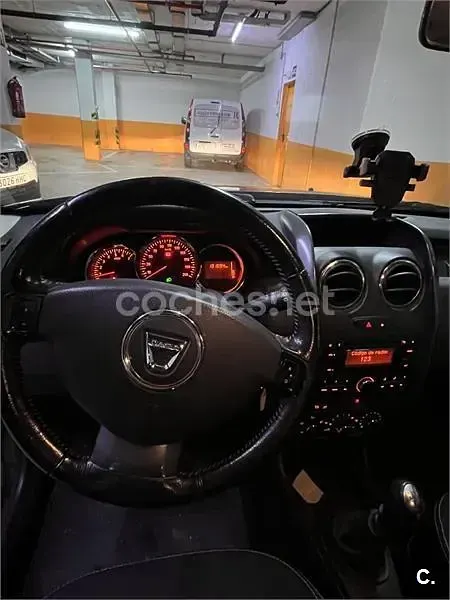 Usado Dacia Duster Ambiance 109 CV (80 kW) 2014 Gris / plata SUV