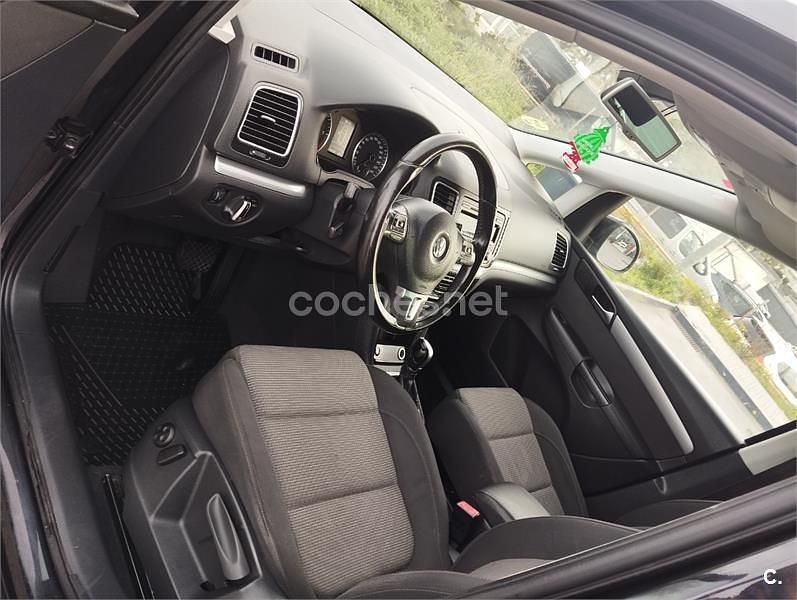 Usado VW Sharan Sport 140 CV (102 kW) 2011 Negro Monovolumen