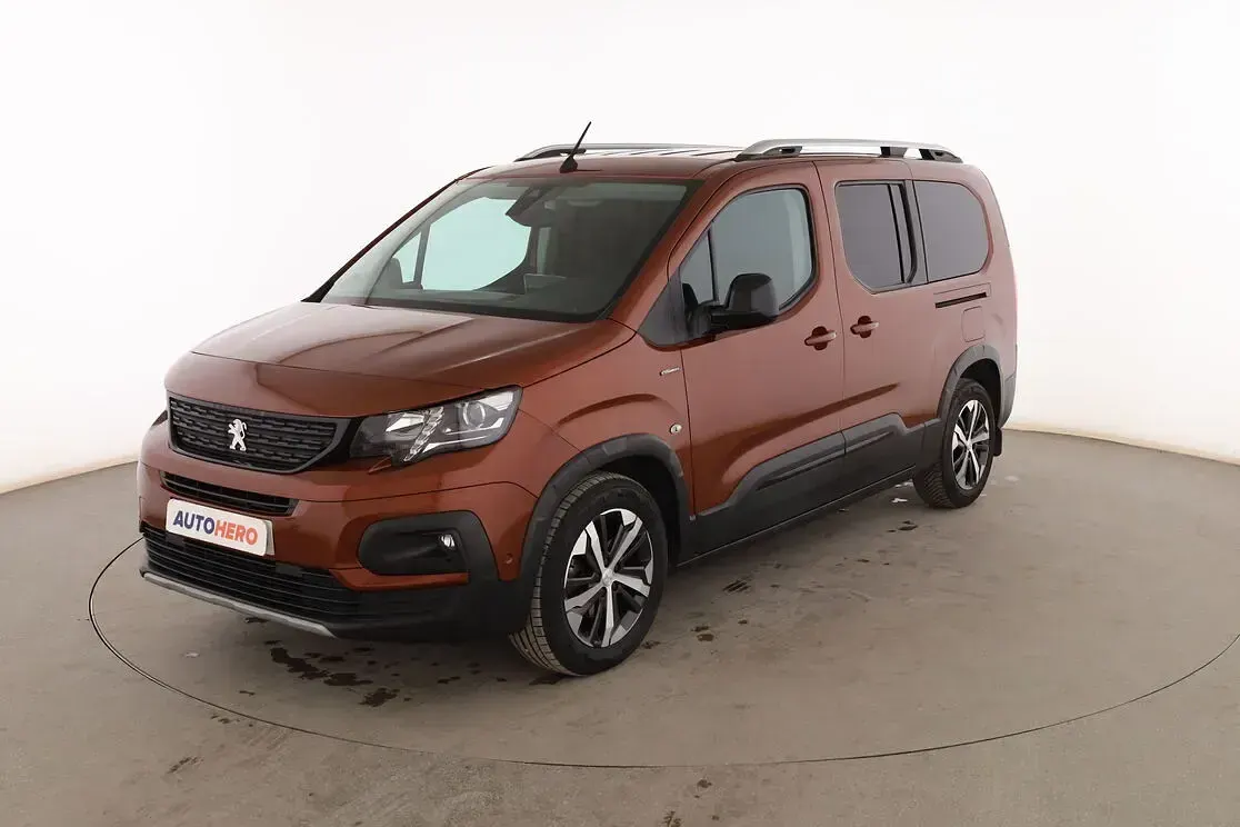 Usado Peugeot Rifter GT-line 131 CV (96 kW) 2020 Monovolumen