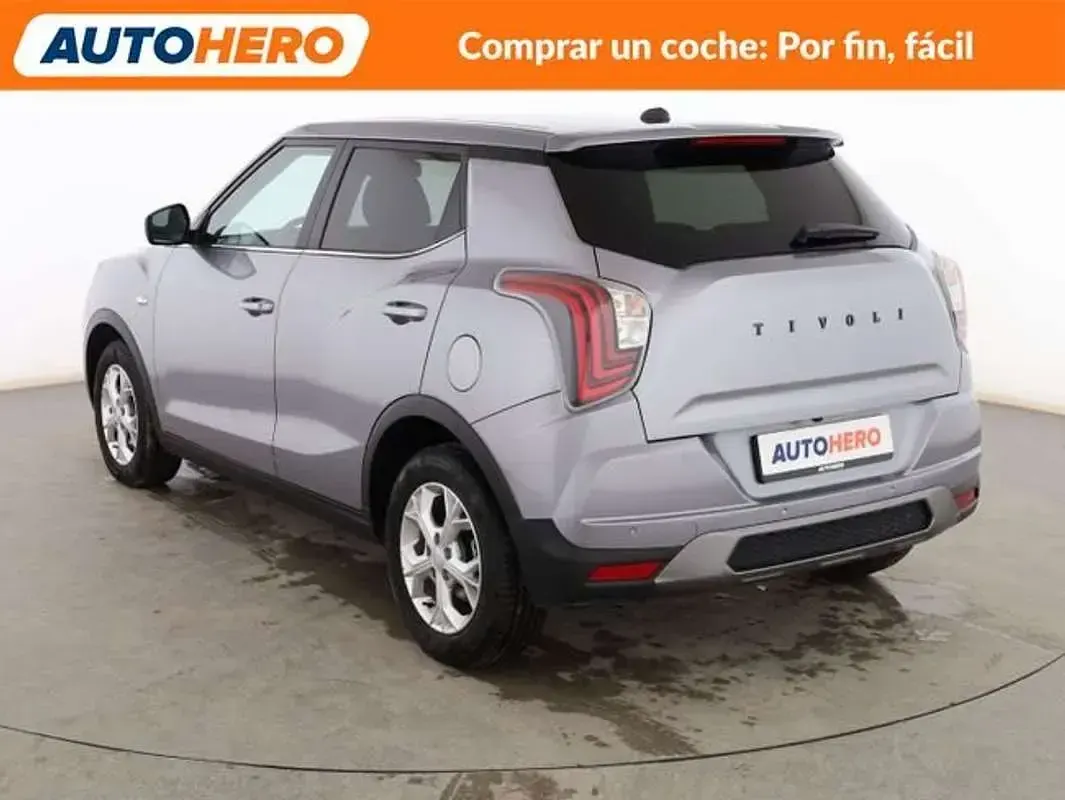 Usado SsangYong Tivoli 135 CV (99 kW) 2024 Gris SUV