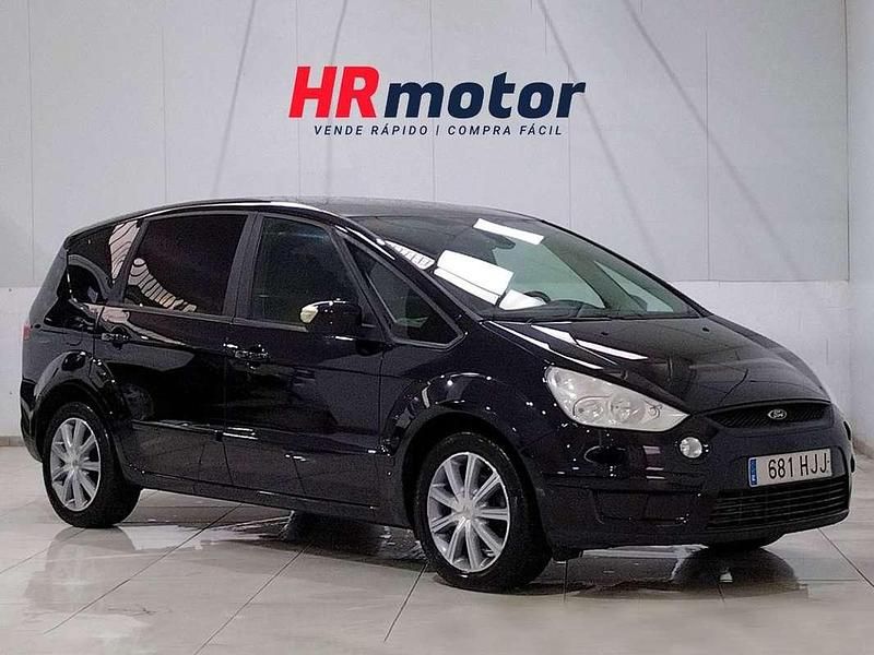 Negro Usado 2007 Ford S-MAX Titanium Monovolumen | 6800 € - Imagen 1/4