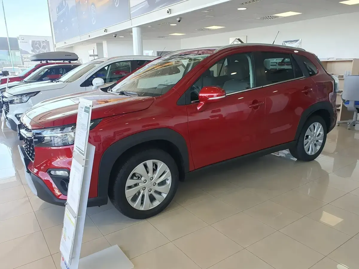 Usado Suzuki SX4 S-Cross 129 CV (94 kW) 2023 Rojo SUV