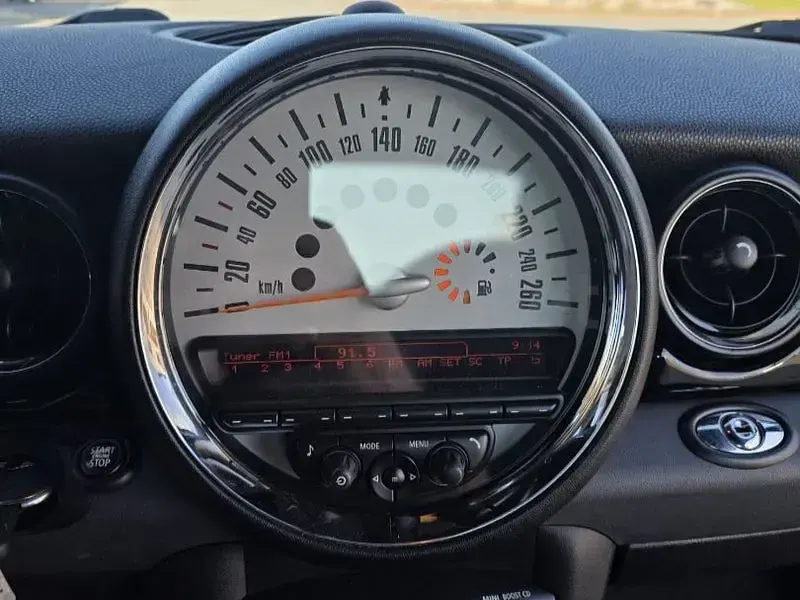 Usado Mini ONE 98 CV (72 kW) 2012 Beige Utilitario