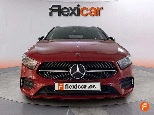 Usado Mercedes A180 116 CV (85 kW) 2019 Rojo Berlina