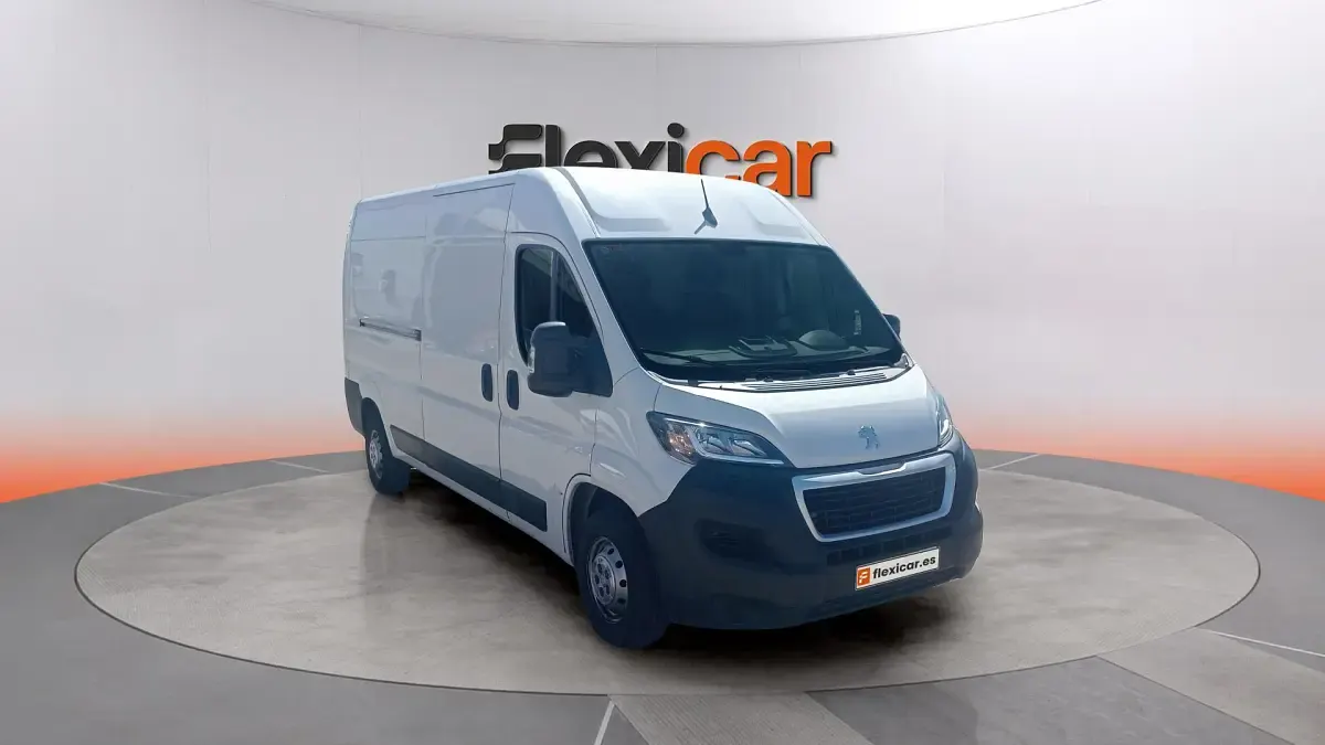 Usado Peugeot Boxer S 140 CV (102 kW) 2023 Blanco Van