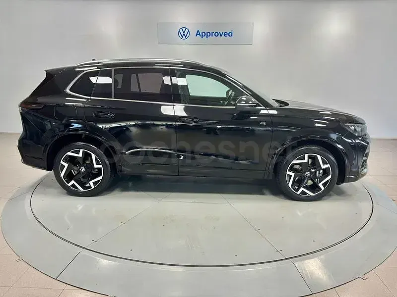 Usado VW Tiguan R-line 150 CV (110 kW) 2025 Negro SUV