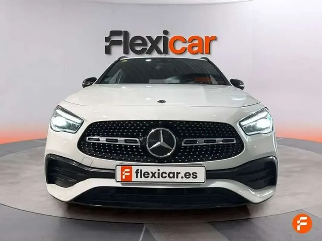 Usado Mercedes GLA200 150 CV (110 kW) 2020 Blanco SUV