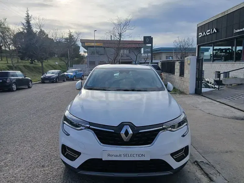 Usado Renault Arkana Intens 140 CV (102 kW) 2022 Blanco SUV