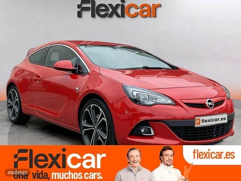 Usado Opel Astra GTC Sportive 200 CV (147 kW) 2016 Rojo Utilitario