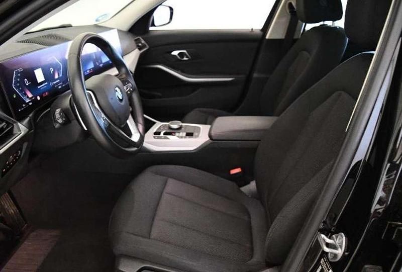 Gris Usado 2023 BMW 318 Berlina | 29.900 € (Buen precio) - Imagen 1/4