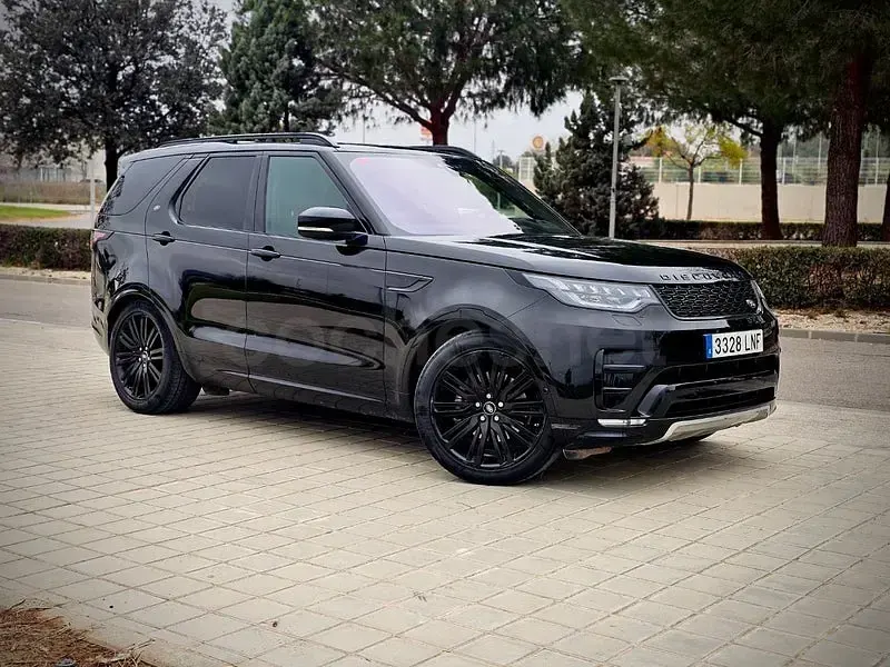 Usado Land Rover Discovery HSE 240 CV (176 kW) 2021 Negro SUV