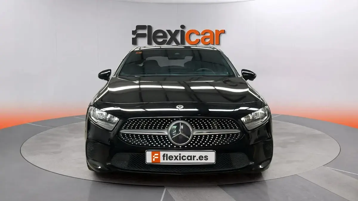 Usado Mercedes A180 116 CV (85 kW) 2019 Negro Berlina
