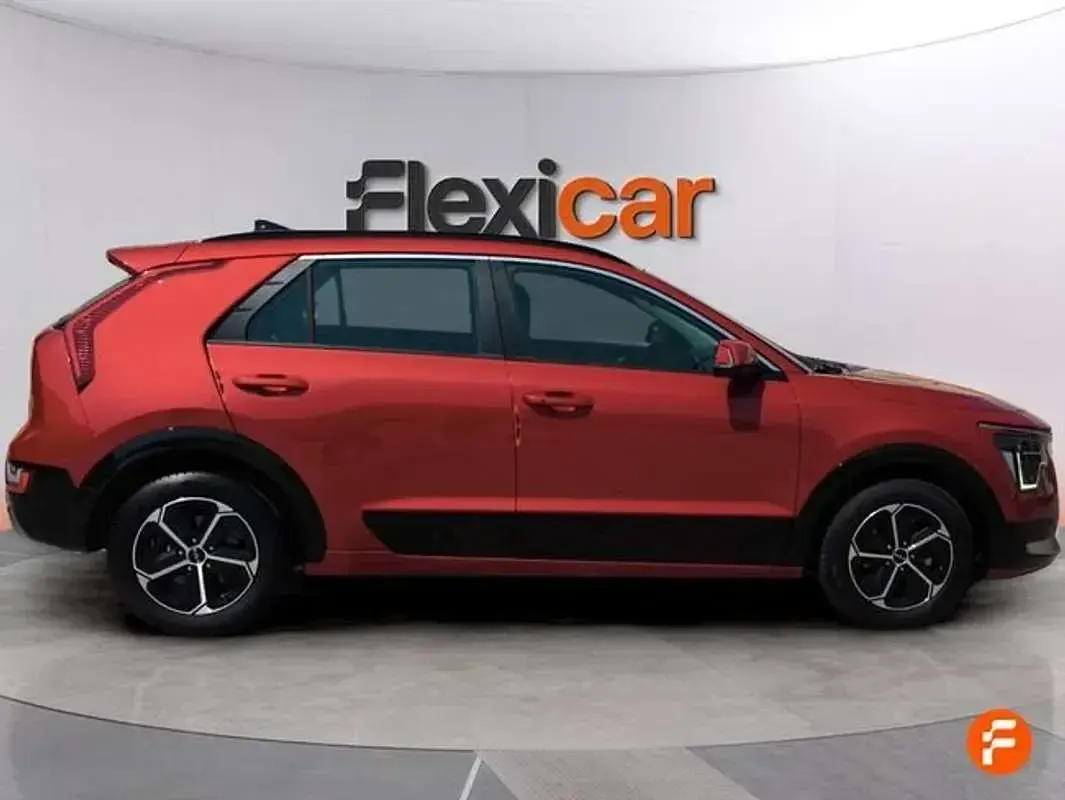 Usado Kia Niro 141 CV (103 kW) 2022 Rojo SUV