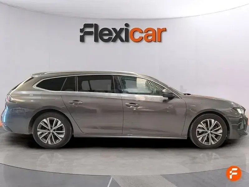 Usado Peugeot 508 Allure 225 CV (165 kW) 2021 Gris / plata Familiar