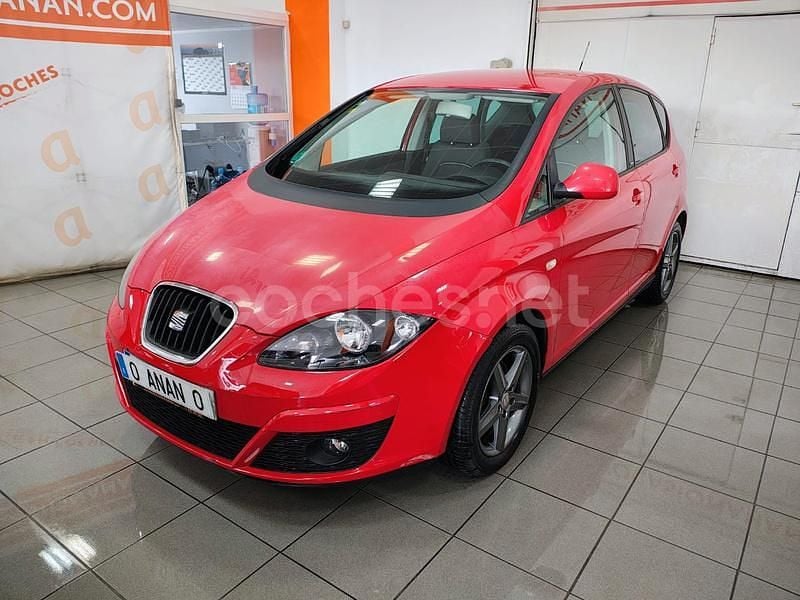 Occasion Seat Altea I-Tech 125 PK (91 kW) 2014 Rood MPV