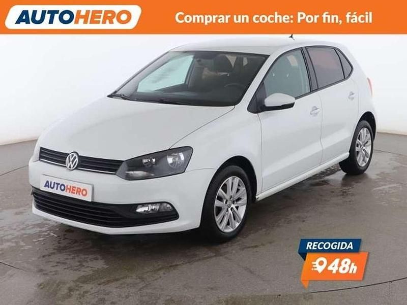 Usado VW Polo 75 CV (55 kW) 2015 Blanco Berlina