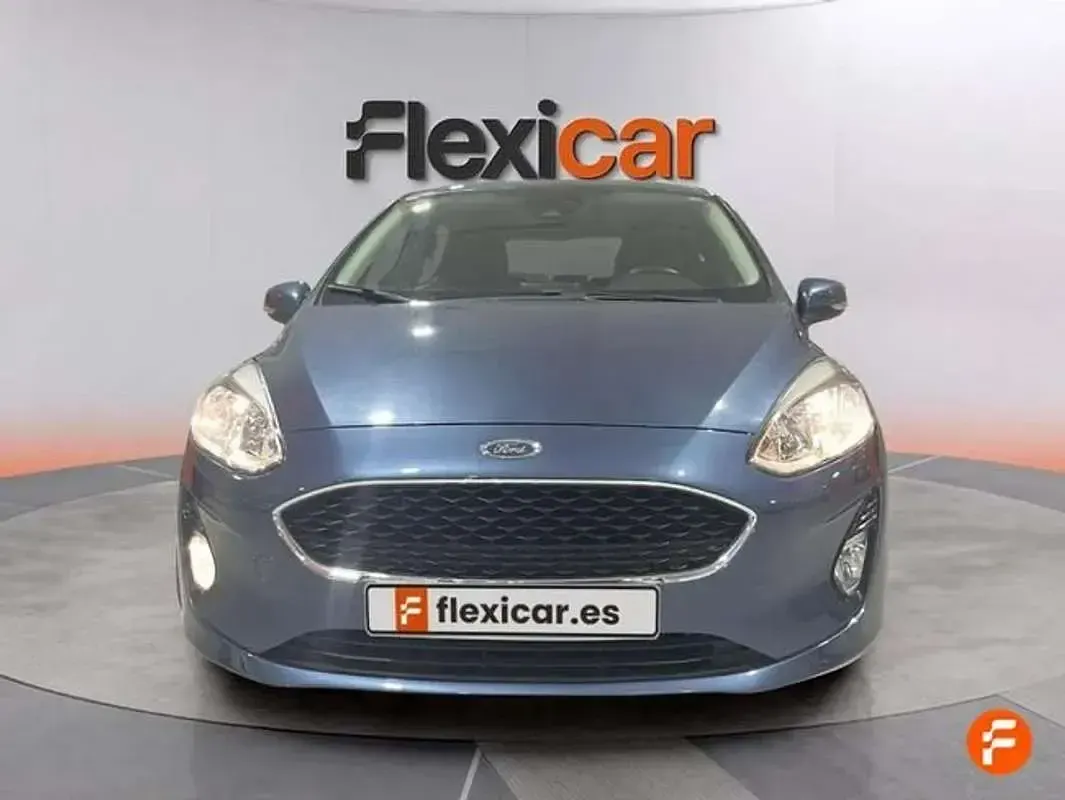 Usado Ford Fiesta Trend 101 CV (74 kW) 2019 Azul Utilitario