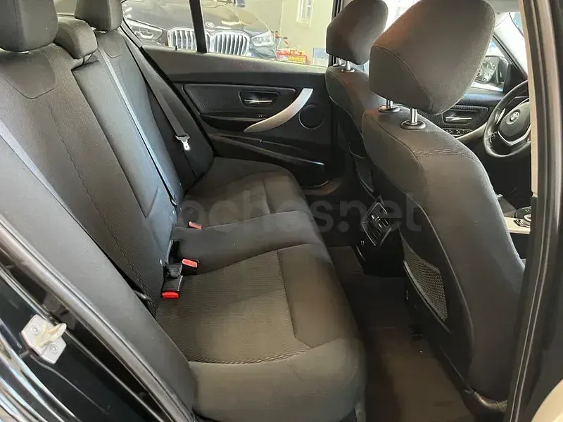 Usado BMW 320 Efficient Dynamics 163 CV (119 kW) 2017 Negro Berlina