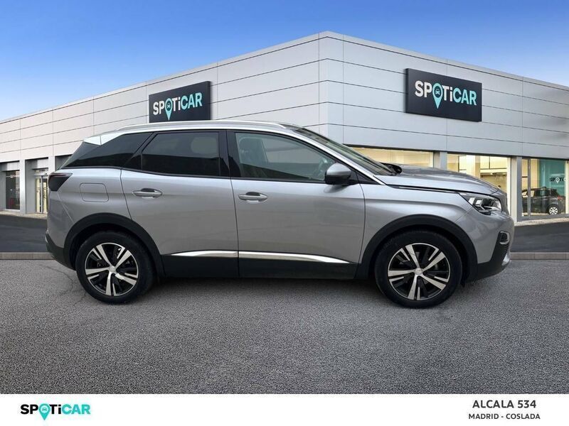 Usado Peugeot 3008 Allure 131 CV (96 kW) 2019 Gris SUV