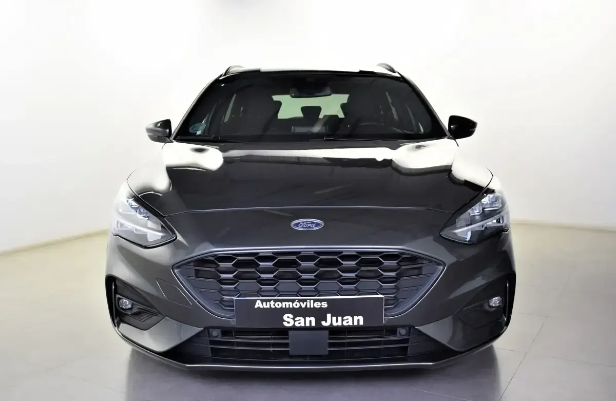 Usado Ford Focus ST-Line 125 CV (91 kW) 2020 Gris Familiar
