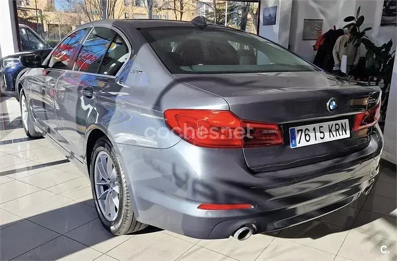 Usado BMW 530e iPerformance 252 CV (185 kW) 2018 Gris / plata Berlina