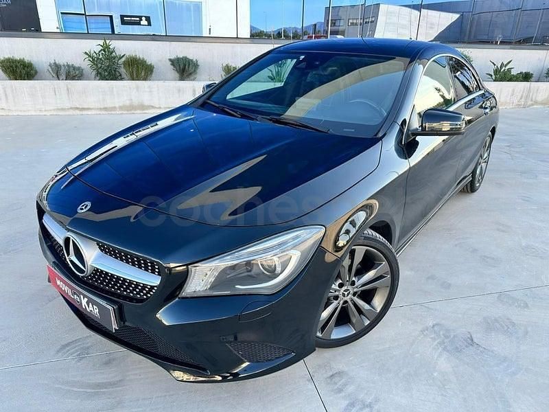 Usado Mercedes CLA200 Urban 136 CV (100 kW) 2015 Negro Berlina