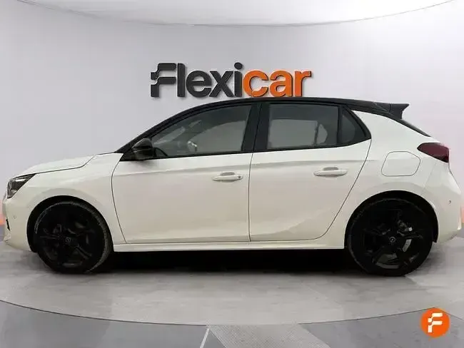 Usado Opel Corsa GS Line 130 CV (95 kW) 2022 Blanco Utilitario
