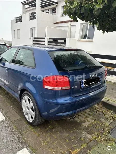 Usado Audi A3 Ambition 250 CV (183 kW) 2004 Azul Utilitario