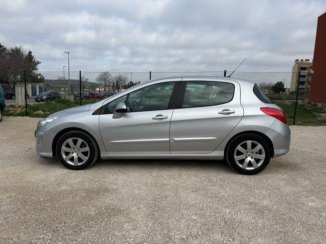 Usado Peugeot 308 Sport 120 CV (88 kW) 2010 Gris claro Utilitario