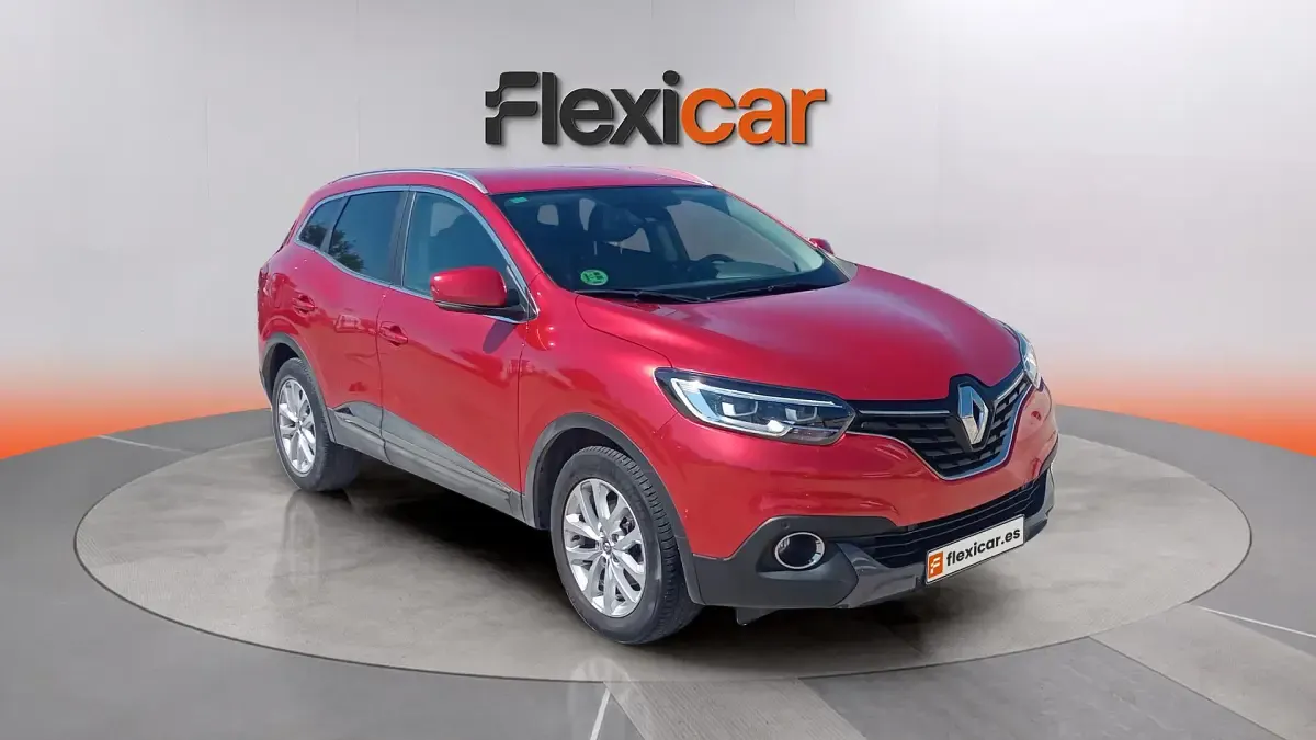 Usado Renault Kadjar LIMITED 131 CV (96 kW) 2018 Rojo SUV