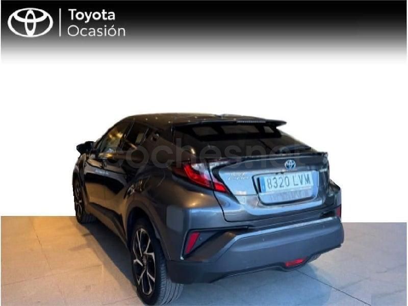 Usado Toyota C-HR Advance 122 CV (89 kW) 2021 Gris / plata SUV