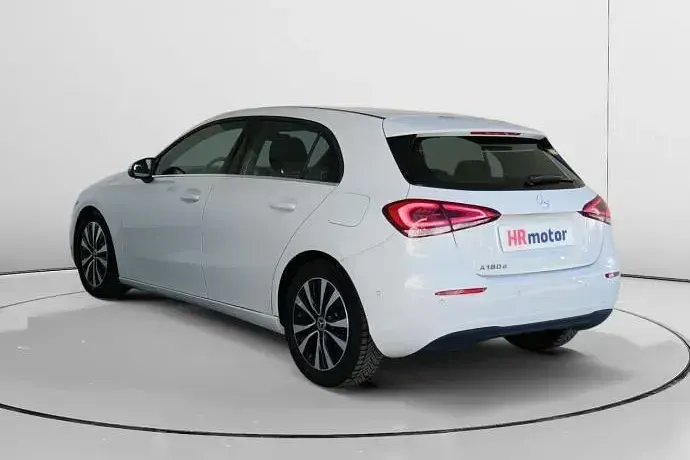 Usado Mercedes A180 116 CV (85 kW) 2021