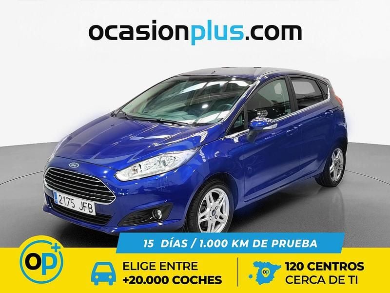 Usado Ford Fiesta Titanium 101 CV (74 kW) 2015 Azul Utilitario