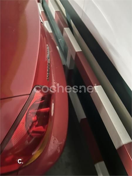 Usado Hyundai Coupé 105 CV (77 kW) 2002 Rojo Coupe